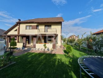 Casa 5 camere 3 bai 2 terase garaj magazie de vanzare 180 mp utili