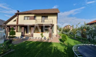 Casa 5 camere 3 bai 2 terase garaj magazie de vanzare 180 mp utili