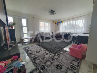 Casa 5 camere de vanzare 200 mp utili 1040 mp teren sat Persani