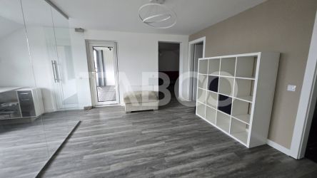 Casa 6 camere 3 bai 2 terase cartierul Dambul-Rotund in Cluj-Napoca