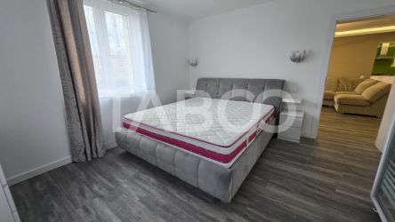 Casa 6 camere 3 bai 2 terase cartierul Dambul-Rotund in Cluj-Napoca
