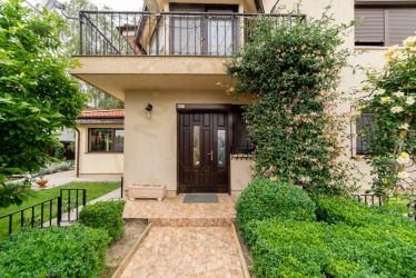 Casa 6 camere+teren 726 mp-Calinesti-Ciocanesti-8km de Pitesti!