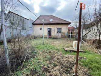 Casa batraneasca in Ghiroda, de vanzare - V2951