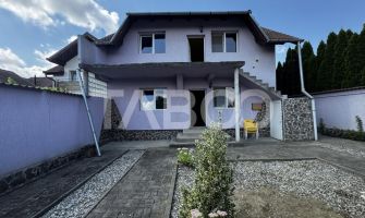 Casa compusa din doua apartamente 116 mpu si teren 250 mp Selimbar