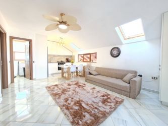 Casa cu 2 apartamente - 6 camere - foisor-  160 mp - Brasov / Craiter