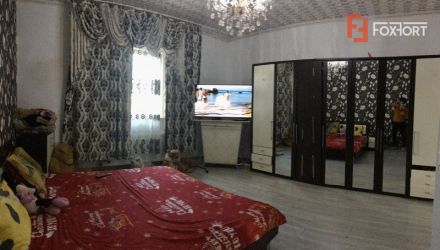 Casa cu 3 camere, de vanzare, in zona Modern.