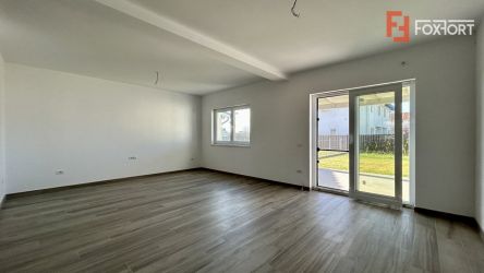 Casa cu 4 camere, toate utilitatile, cu plata in transe Sanandrei.