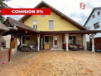 Casa cu 6 camere de vanzare in localitatea Sanandrei, zona Centrala