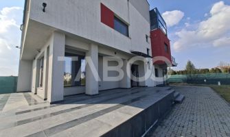 Casa cu adaos de iubire- Vila spectaculoasa de vanzare