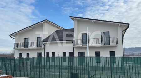 Casa cu curte libera 195 mp de tip duplex acces 2 strazi Mohu Sibiu 