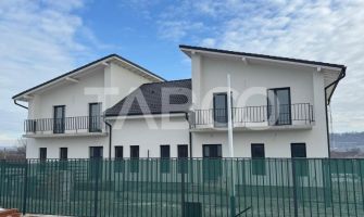 Casa cu curte libera 195 mp de tip duplex acces 2 strazi Mohu Sibiu 