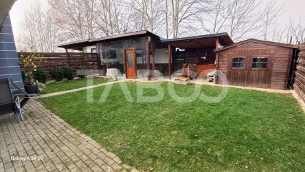 Casa cu curte privata si 3 camere 2 bai mobilate si utilate Turnisor 