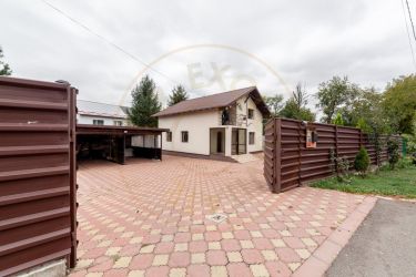 Casa cu piscina in Mioveni cartier Racovita