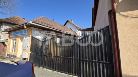 Casa cu spatiu comercial si parcare in zona Bulevardul Grivitei Brasov