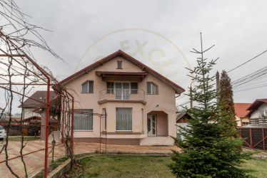 Casă cu teren generos + garaj,  Cartier Găvana - Comision 0