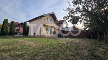 Casa de inchiriat 3 camere si 425mp curte libera in Sura Mare