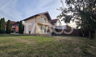 Casa de inchiriat 3 camere si 425mp curte libera in Sura Mare