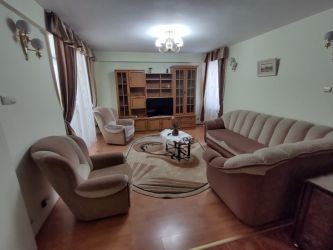 Casa de inchiriat, 9 camere   Tatarasi 