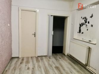 Casa de inchiriat, cu garaj , zona Lipovei 