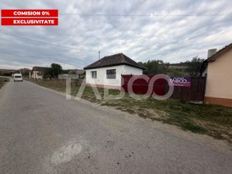 Casa de vacanta 3 camere anexa 720 m teren in Jibert Judetul Brasov