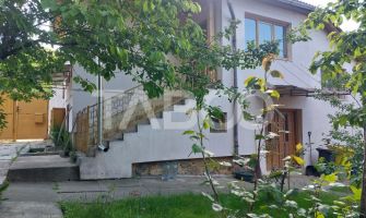 Casa de vanzare 105 mp utili 4 camere teren liber 405 mp Rasinari