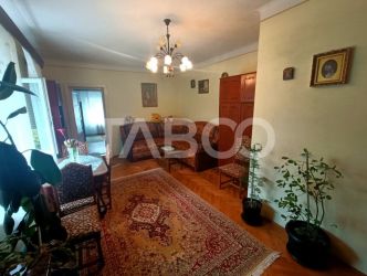 Casa de vanzare 162 mpu 6 camere 2 bai 375 mp teren liber Piata Cluj