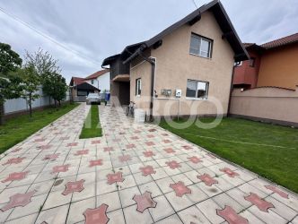 Casa de vanzare 3 camere 162 mpu teren liber 256 mp si garaj Fagaras