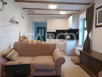 Casa de vanzare 3 camere 2 bucatarii 3 bai teren 340 mp Cisnadie