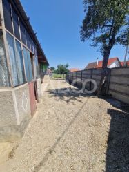 Casa de vanzare 3 camere 90 mpu teren liber 1192 mp in Comuna Mandra