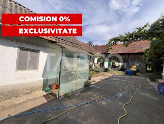 Casa de vanzare 4 camere 2 bai 1162 mp de curte si gradina in Toderita