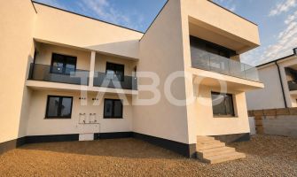 Casa de vanzare 4 camere 2 bai 2 balcoane 2 parcari Lidl Arhitectilor