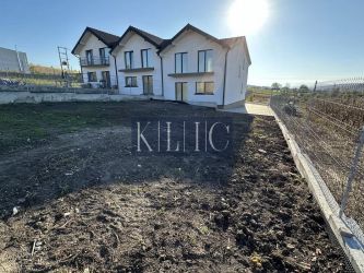 Casa de vanzare 4 camere 2 dressing 2 bai 180mp teren Sura Mare Sibiu