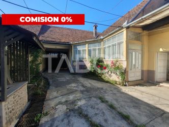 Casa de vanzare 4 camere in Beclean 250 mp + 700 mp gradina si curte