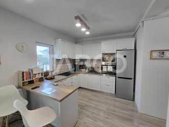 Casa de vanzare 5 camere 160mpu 3 bai 120mp teren liber zona Selimbar