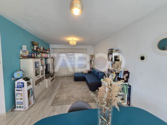 Casa de vanzare 5 camere 160mpu 3 bai 120mp teren liber zona Selimbar