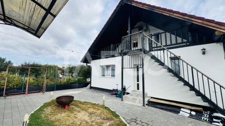 Casa de vanzare 7 camere MOBILATA UTILATA 210 MPU teren liber 518 mp