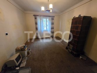 Casa de vanzare 83mp cu 3 camere zona Piata Cluj Sibiu