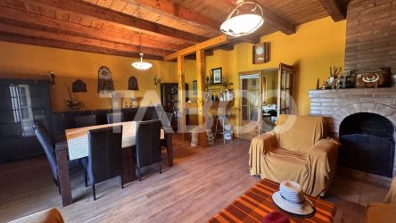 Casa de vanzare Cornatel 6 camere loc de relaxare garaj  669mp teren