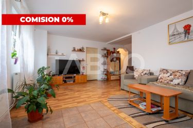 Casa de vanzare cu 4 dormitoare 2 bai si pivinita in Selimbar