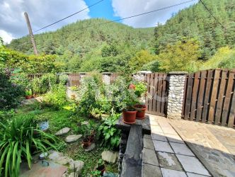 Casa de vanzare cu 6 camere in drumul spre Paltinis bonus inca o casa