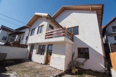 Casa de vanzare in Campulung - Zona centrala, langa Spitalul Municipal