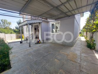 Casa de vanzare teren 950 mp cu deschidere 21 m in zona Calea Poplacii