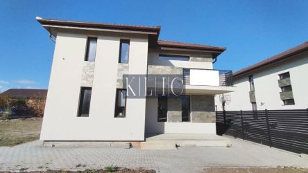 Casa duplex 4 camere cu teren de 480mp finisată Tineretului din Sibiu