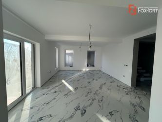 Casa Giarmata la gri cu toate utilitatile - ID V5615