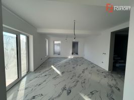 Casa Giarmata la gri cu toate utilitatile - ID V5615