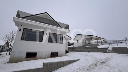 Casa independenta energetic Sura Mare teren 550 mp zona deosebita