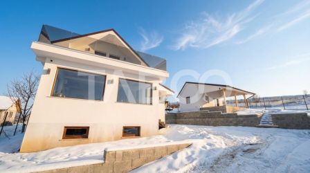 Casa independenta energetic teren 550 mp zona  Sura Mare 