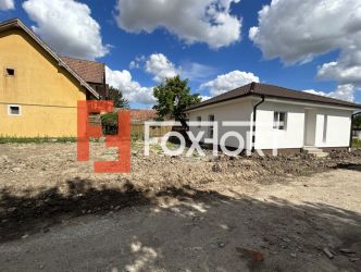 Casa individuala, 3 camere in Sanandrei - ID V5228