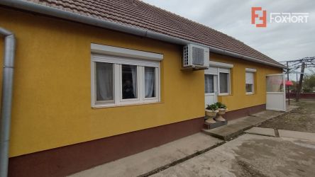 Casa individuala 3 camere, Sanmihaiu Roman - Anexe, 1062 mp teren