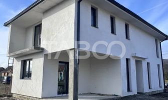Casa individuala 4 camere  de vanzare 300 mp teren Exterior Sibiu